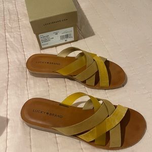 Lucky Brand 🍀 Hallisa Sandal Golden Yellow sz 9